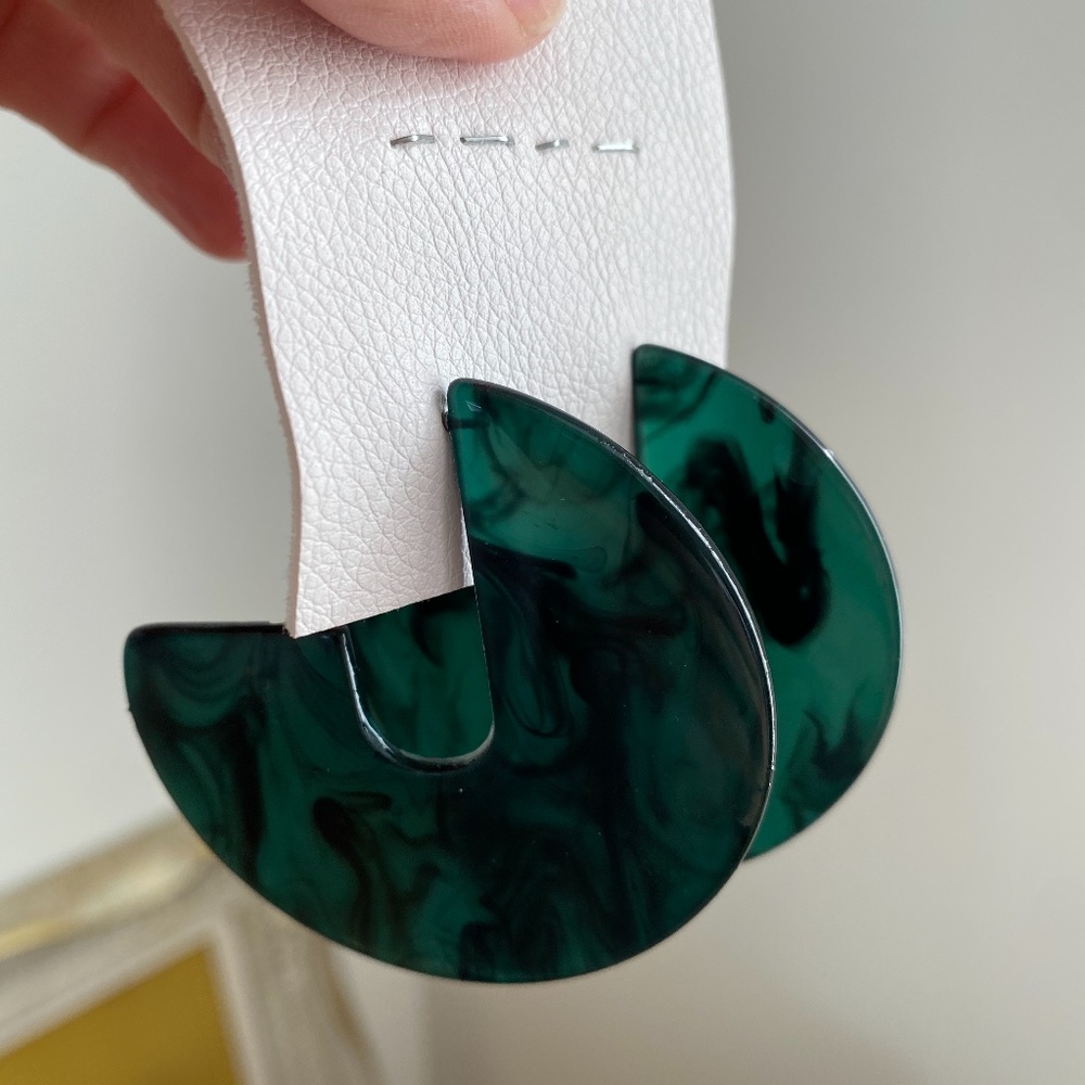 Free people resin hoop earrings